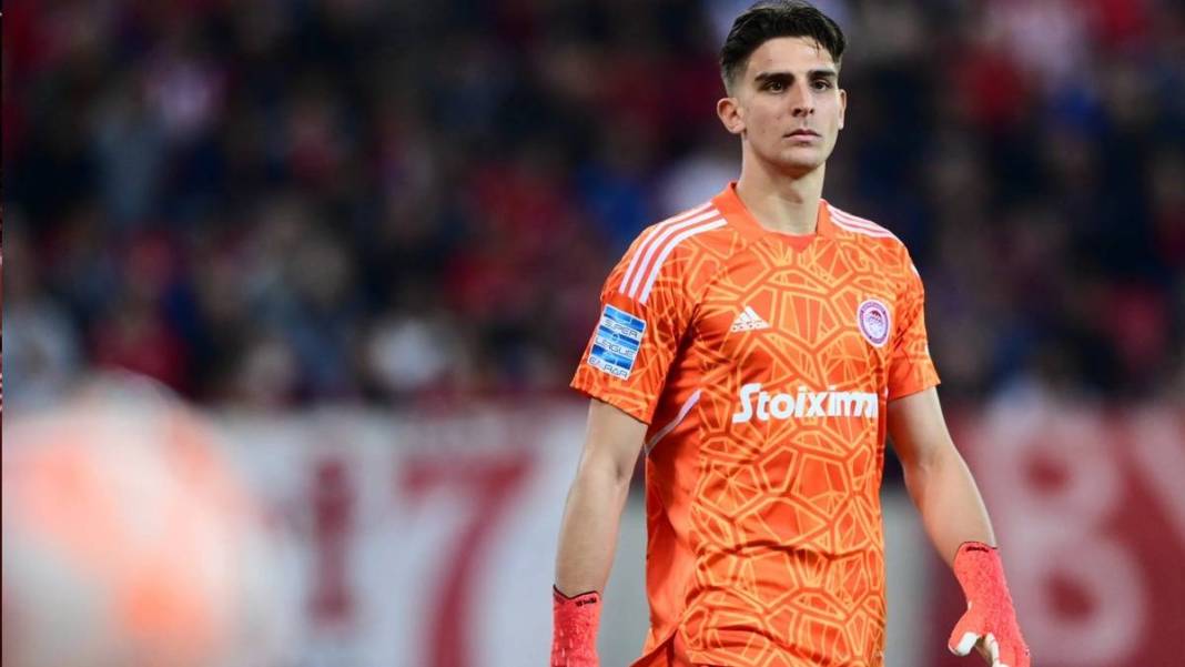 Fenerbahçe'ye kabusu yaşatmıştı! Galatasaray 1.93'lük Yunan kaleciyi kaptı getiriyor. Hayırlı uğurlu olsun 3